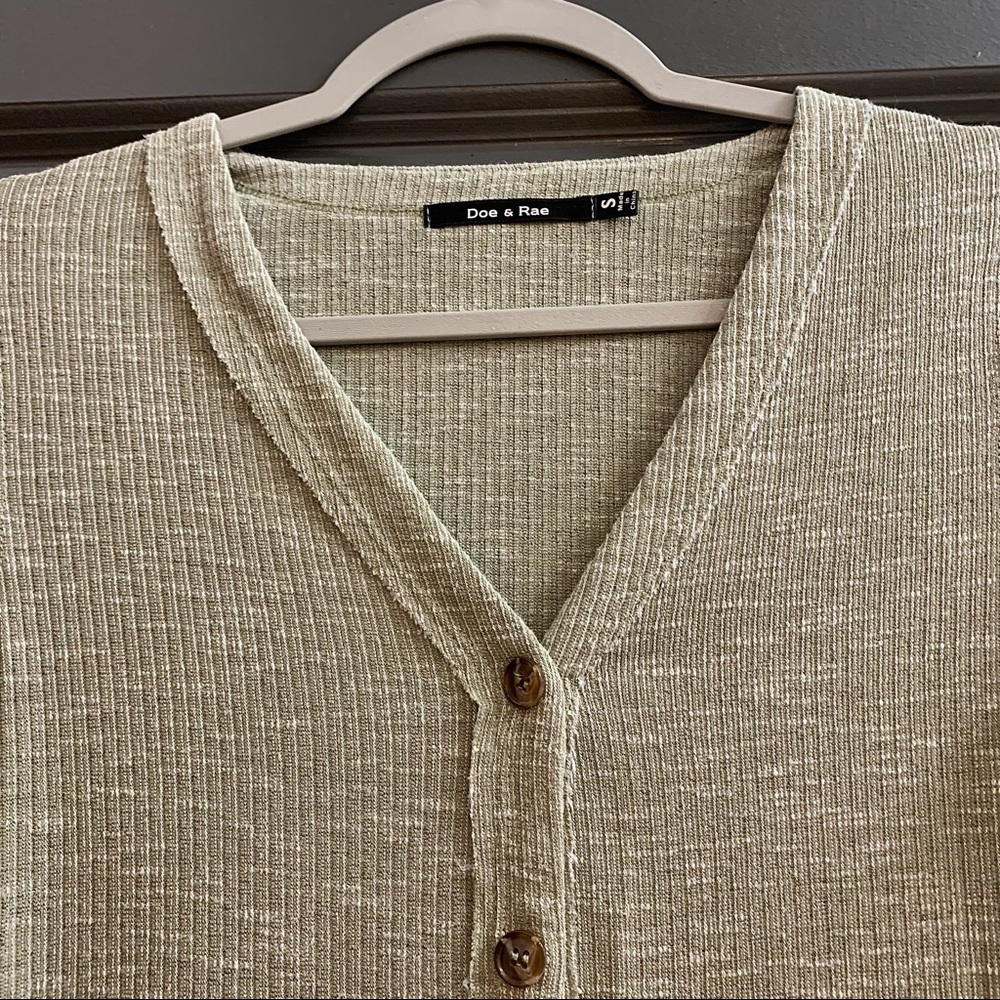 Doe & Rae button up henley - Picture 2 of 5